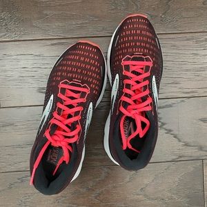Women’s Brooks Ghost 13 Sz 8